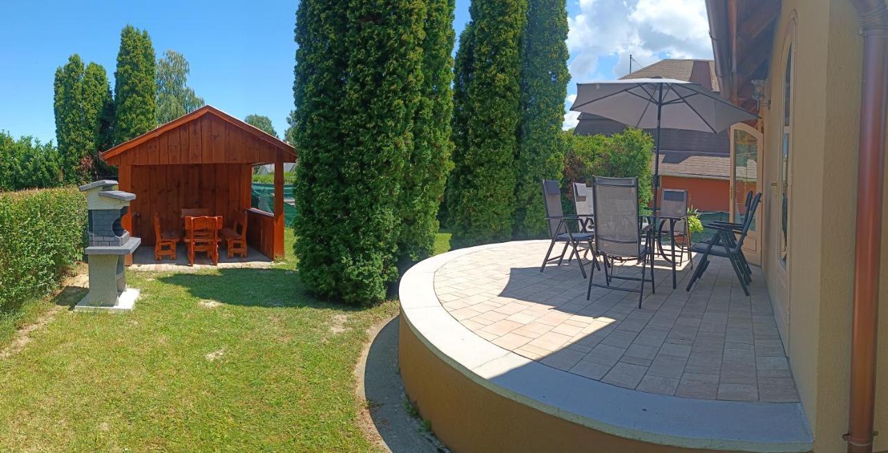 Vica Apartman Balatonberény Exteriör bild